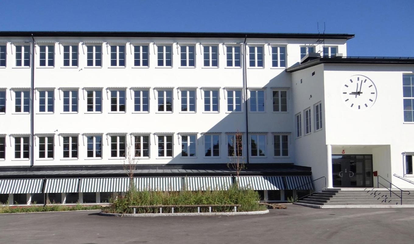 Murgårdsskolan är den näst största skolan i Sandviken med 631 elever. Hit ska kommunen skicka ”experimentbarn” från Västanbyns skola, skriver Lotta Gröning.