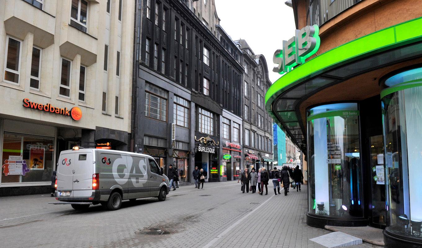 SEB och Swedbank är branschledande på finansmarknaden i Lettland. Arkivbild Foto: Roman Koksarov AP/TT