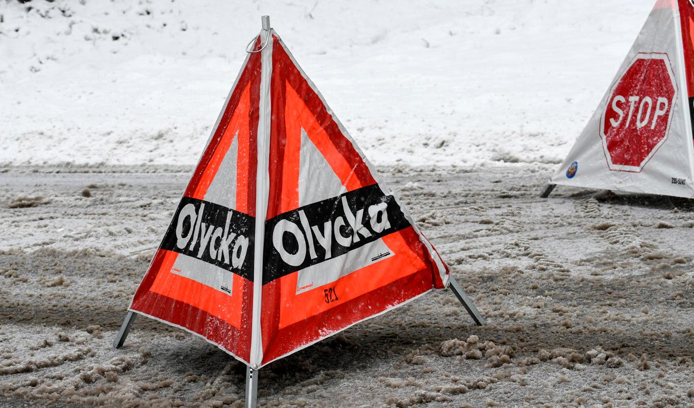 Halt väglag kan vara en bidragande faktor till söndagsmorgonens många trafikolyckor. Arkivbild. Foto: Johan Nilsson/TT