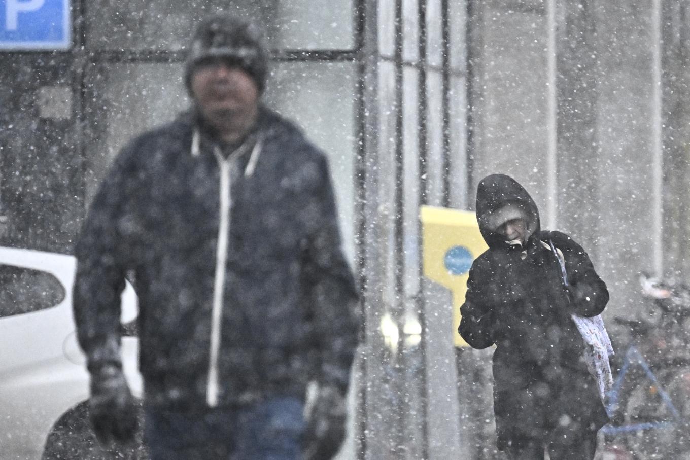 Blåsigt och blöt snö i söder, köldrekord för säsongen i norr. Arkivbild. Foto: Johan Nilsson/TT