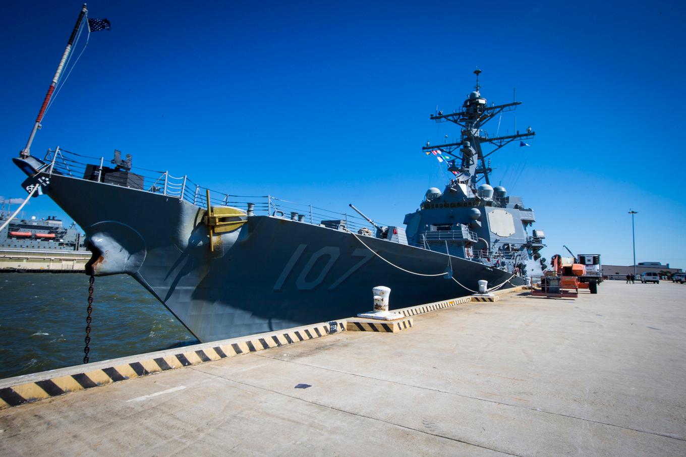 Den amerikanska jagaren USS Gravely ingår i skyddsstyrkan i Röda havet. Arkivbild. Foto: John C. Clark/AP/TT