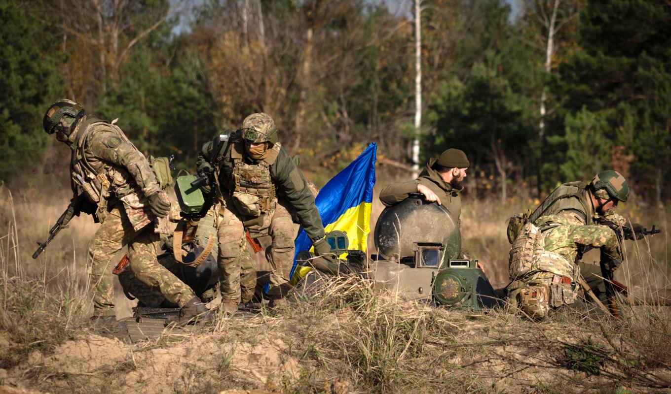 I Ukraina riskerar personer som undviker värnplikt upp till fem års fängelse. Desertörer riskerar tolv års fängelse. Arkivbild. Foto: Efrem Lukatsky/AP/TT