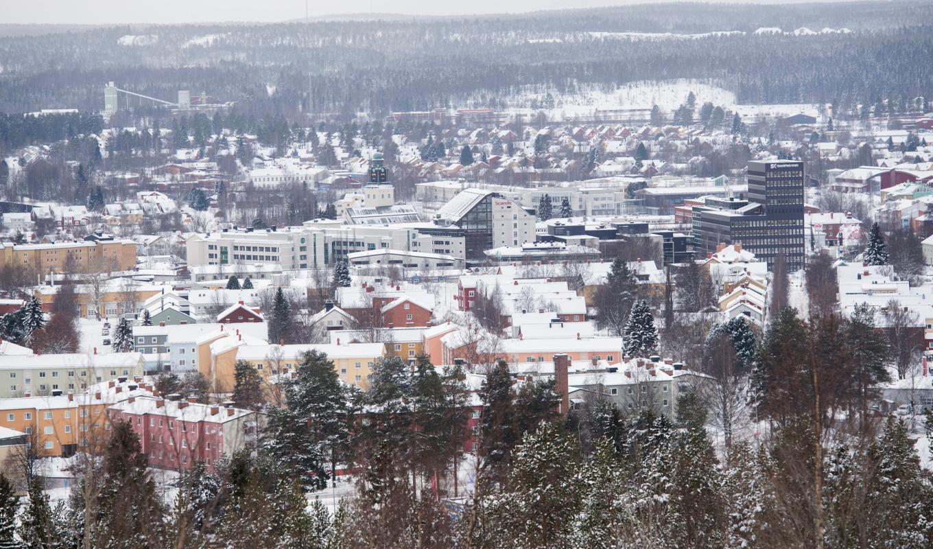 Skellefteåbor uppmanas dra ner på användningen av värme och varmvatten på grund av uteblivna oljeleveranser till Skellefteå Kratfs fjärrvärmeverk. Arkivbild. Foto: Fredrik Sandberg/TT