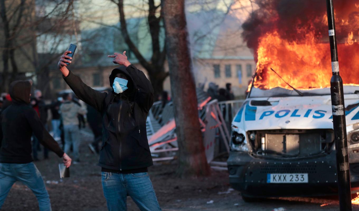 Poliserna tvingas betala rättegångskostnader till den man som skadade dem i Sveaparken i Örebro. Arkivbild. Foto: Kicki Nilsson/TT