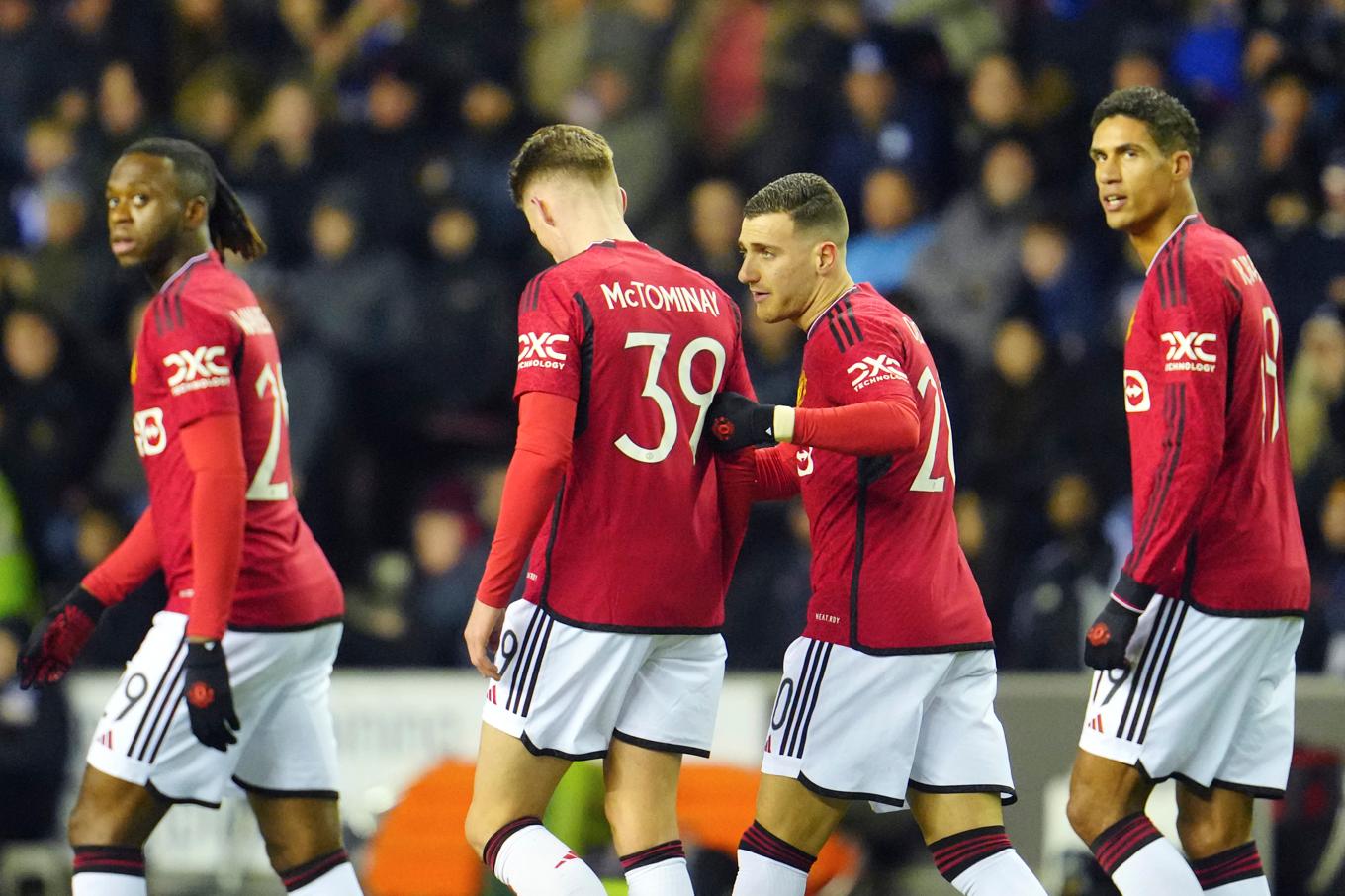 Diogo Dalot inledde målskyttet för Manchester United. Foto: Jon Super/AP/TT