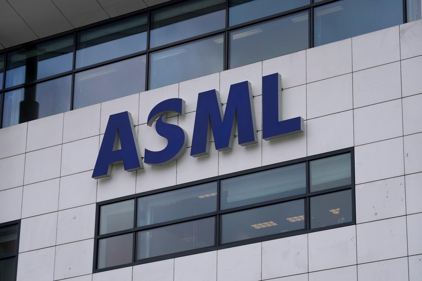 ASML är det ledande företaget för tillverkning av maskiner för halvledarproduktion. Arkivbild. Foto: Peter Dejong/AP