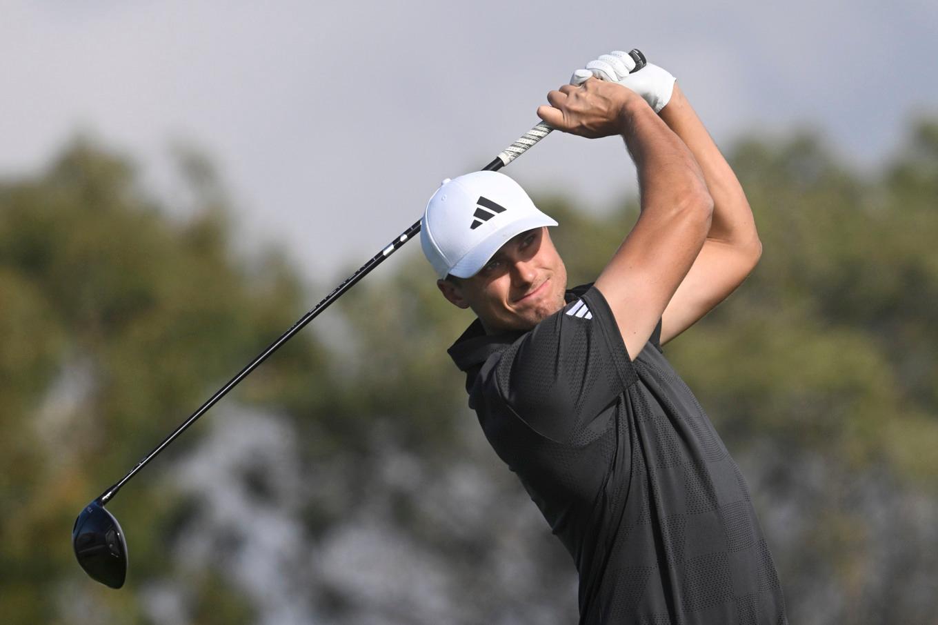 Monsterklättringen på tredjerundan hjälpte svenske Ludvig Åberg att sluta på en delad nionde plats på PGA-touren på Torrey Pines utanför San Diego. Foto: Denis Poroy/AP/TT