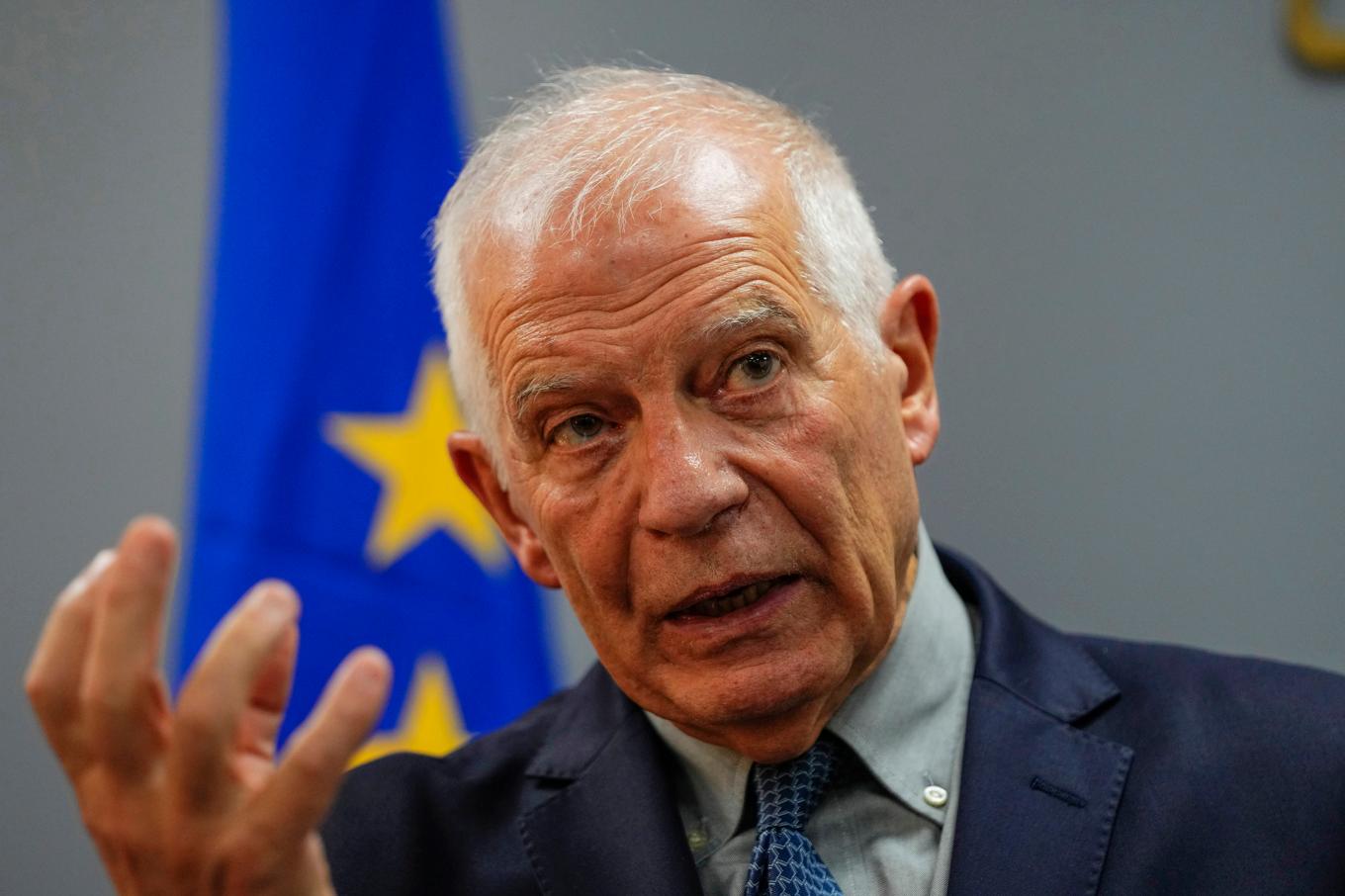 EU:s utrikeschef Josep Borrell vill veta mer om medlemsländernas stöd till Ukraina. Arkivfoto. Foto: Hassan Ammar/AP/TT