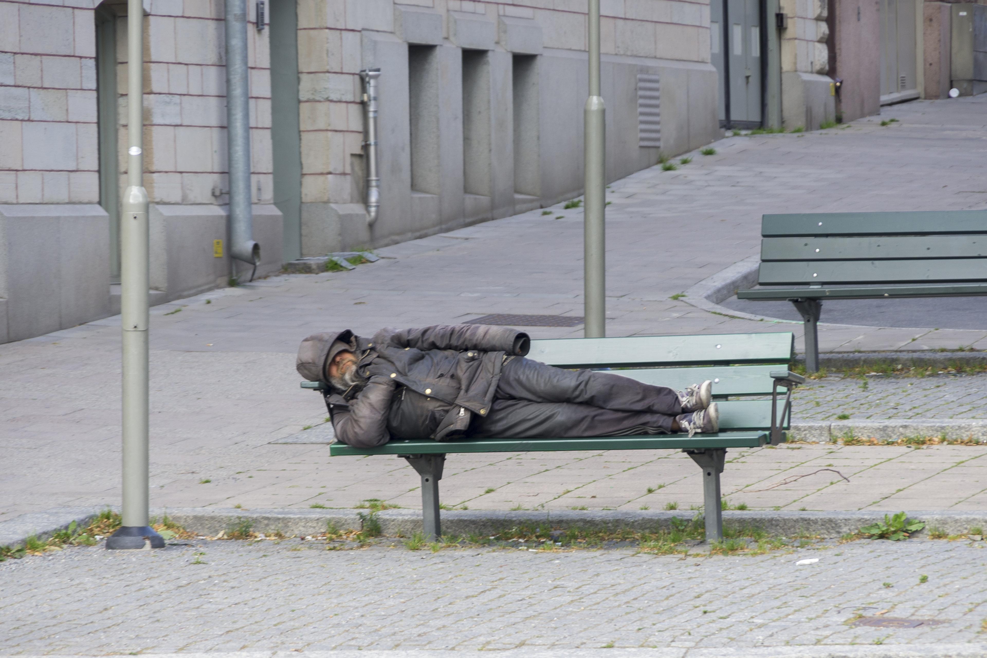 Tiotusentals personer är hemlösa i Sverige. Foto: Vlad Valkonen