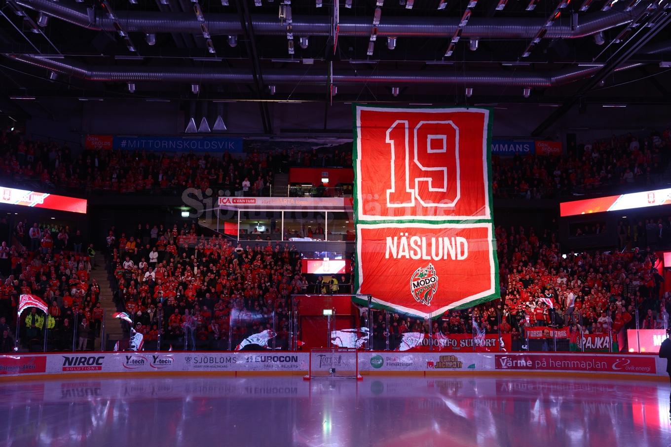 Markus Näslund hyllades av Modo på lördagen. Foto: Johan Löf/TT