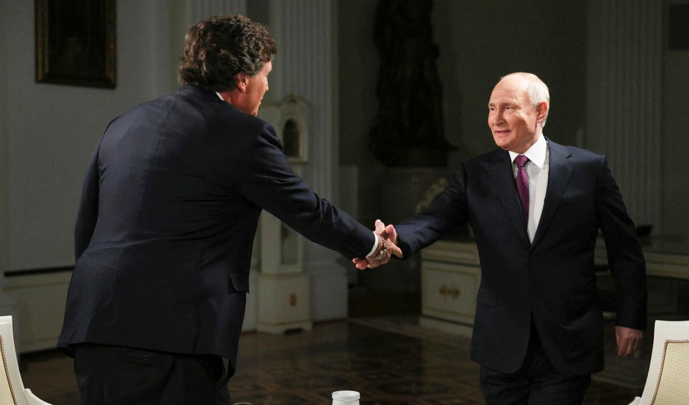 Journalisten Tucker Carlson intervjuade Vladimir Putin i Moscow den 6 februari. Foto: Gavriil Grigorov/Sputnik Kreml/AP