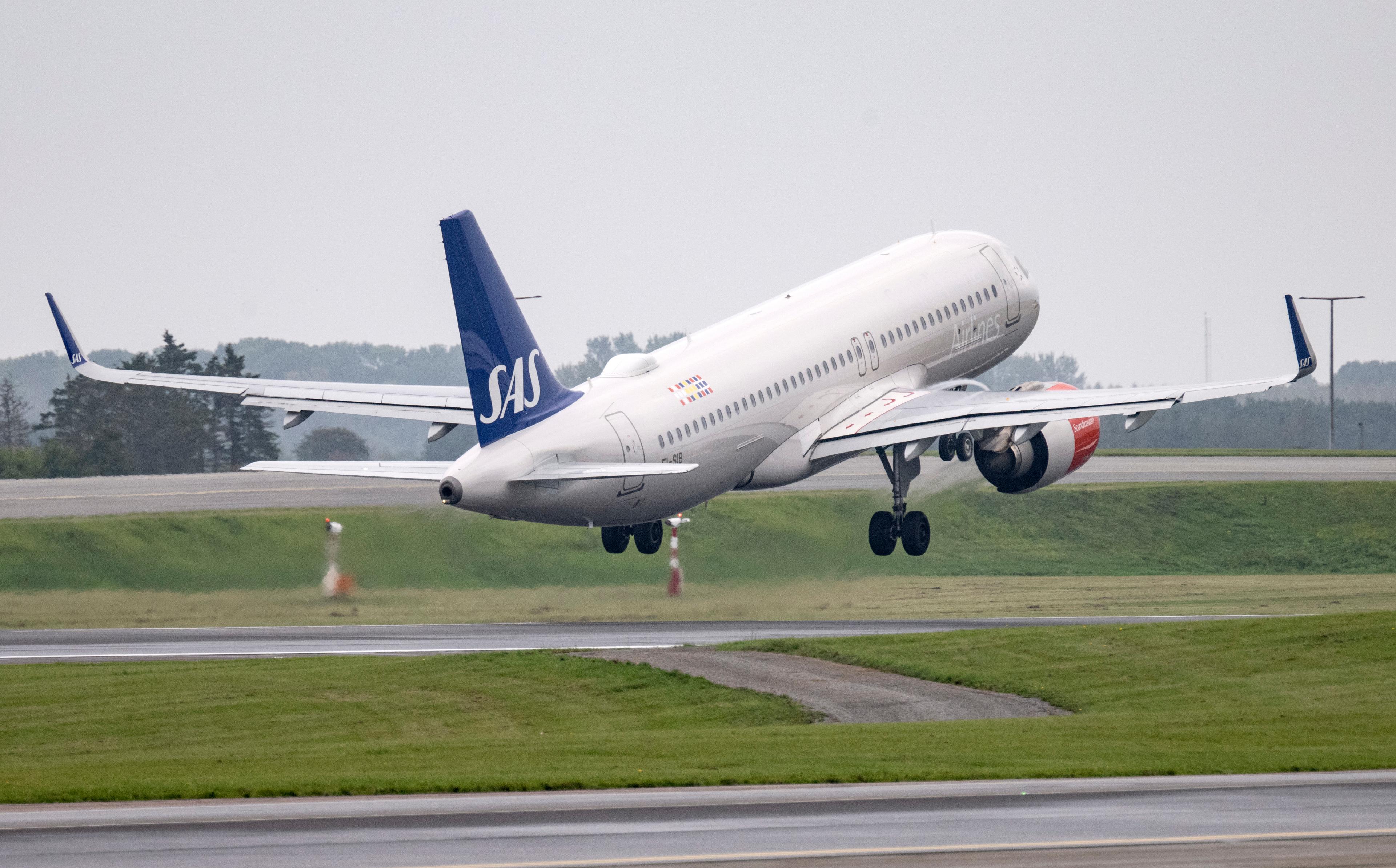 Flygbolaget SAS och charterbolaget Apollo förlänger sitt samarbete och har tecknat ett treårigt avtal värt 4,5 miljarder kronor. Arkivbild. Foto: Johan Nilsson/TT