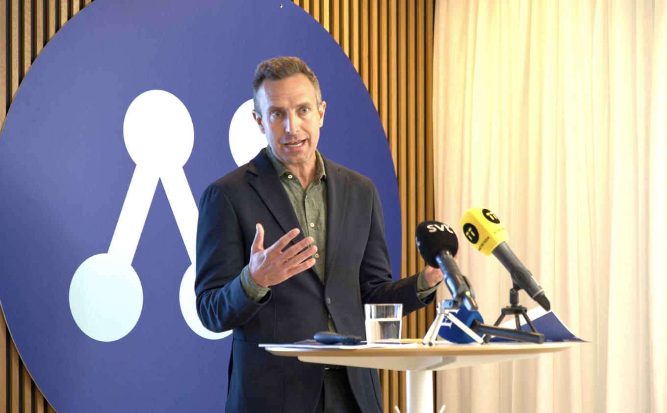 Moderaternas toppkandidat Tomas Tobé presenterar partiets valmanifest till Europavalet.
Foto: Marcus Strand