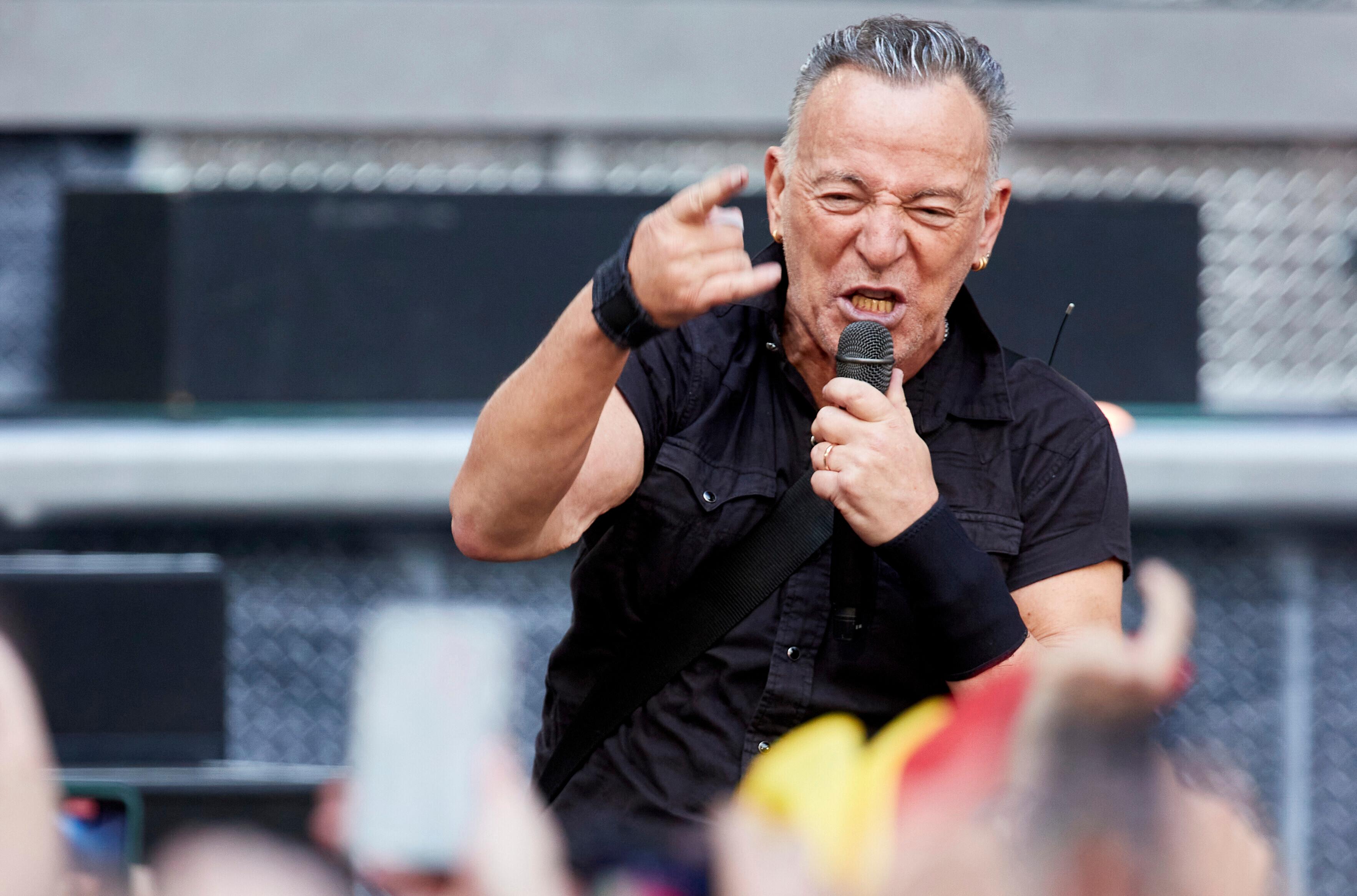 Bruce Springsteen har drabbats av nya hälsoproblem och tvingas ställa in Europakonserter. Arkivbild. Foto: Georg Wendt/dpa/AP/TT