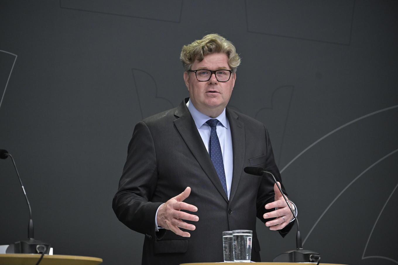 Justitieminister Gunnar Strömmer (M) menar att en effektiv gränskontroll bidrar till att förhindra och bekämpa den gränsöverskridande brottsligheten. Foto: Roger Sahlström