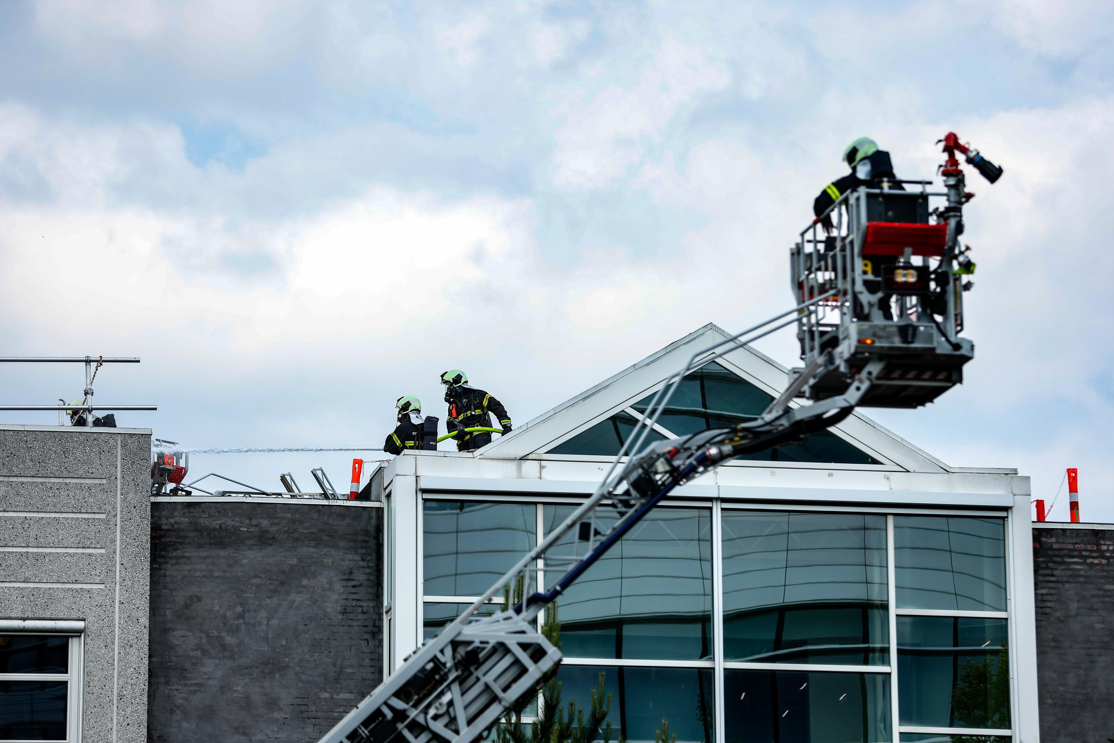 Det brinner i Novo Nordisks fabrik i Bagvaerd i Danmark. Foto: Steven Knap/AP/TT