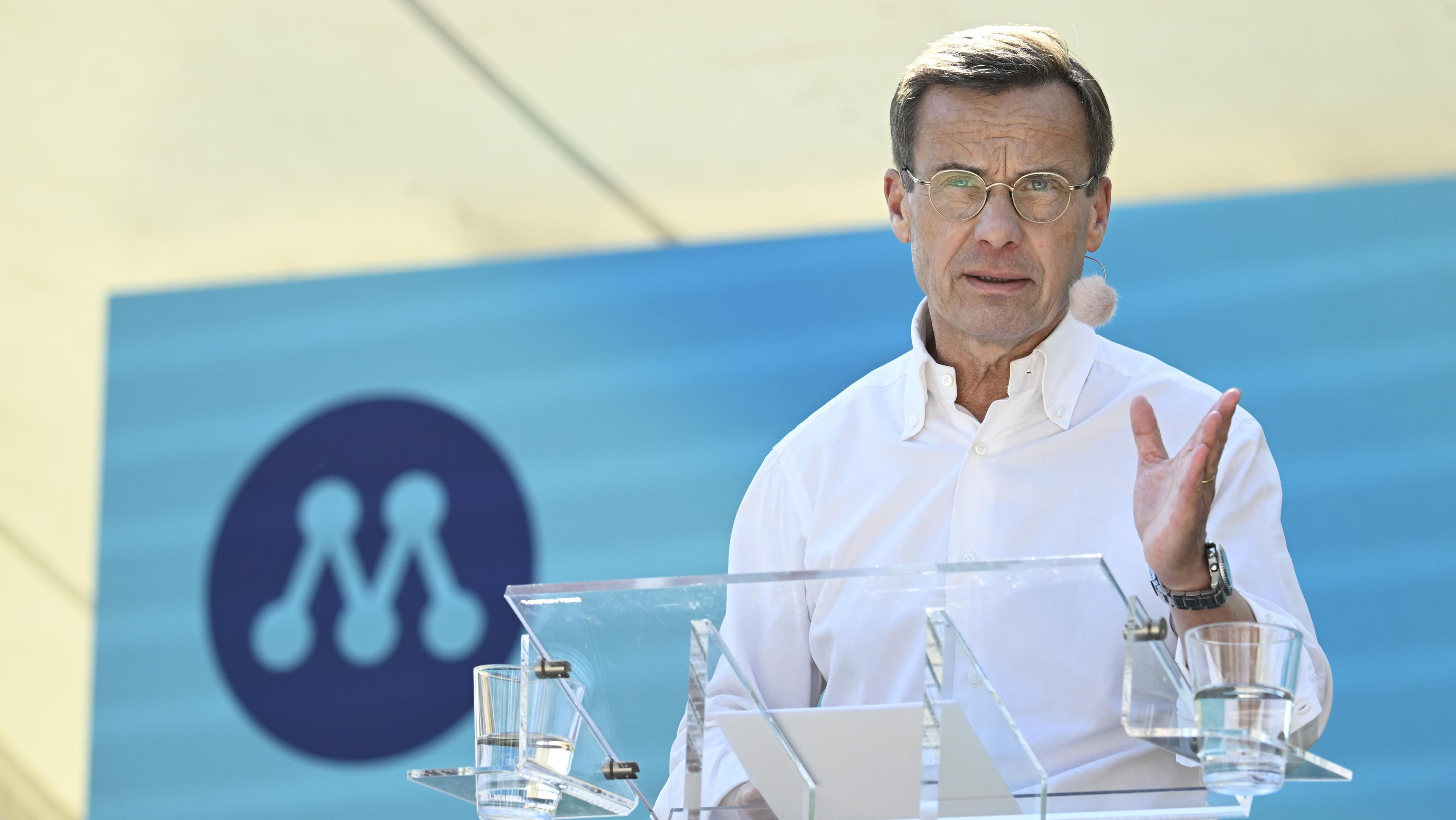 Statsminister Ulf Kristersson (M) talar under politikerveckan i Almedalen. Foto: Christine Olsson/TT