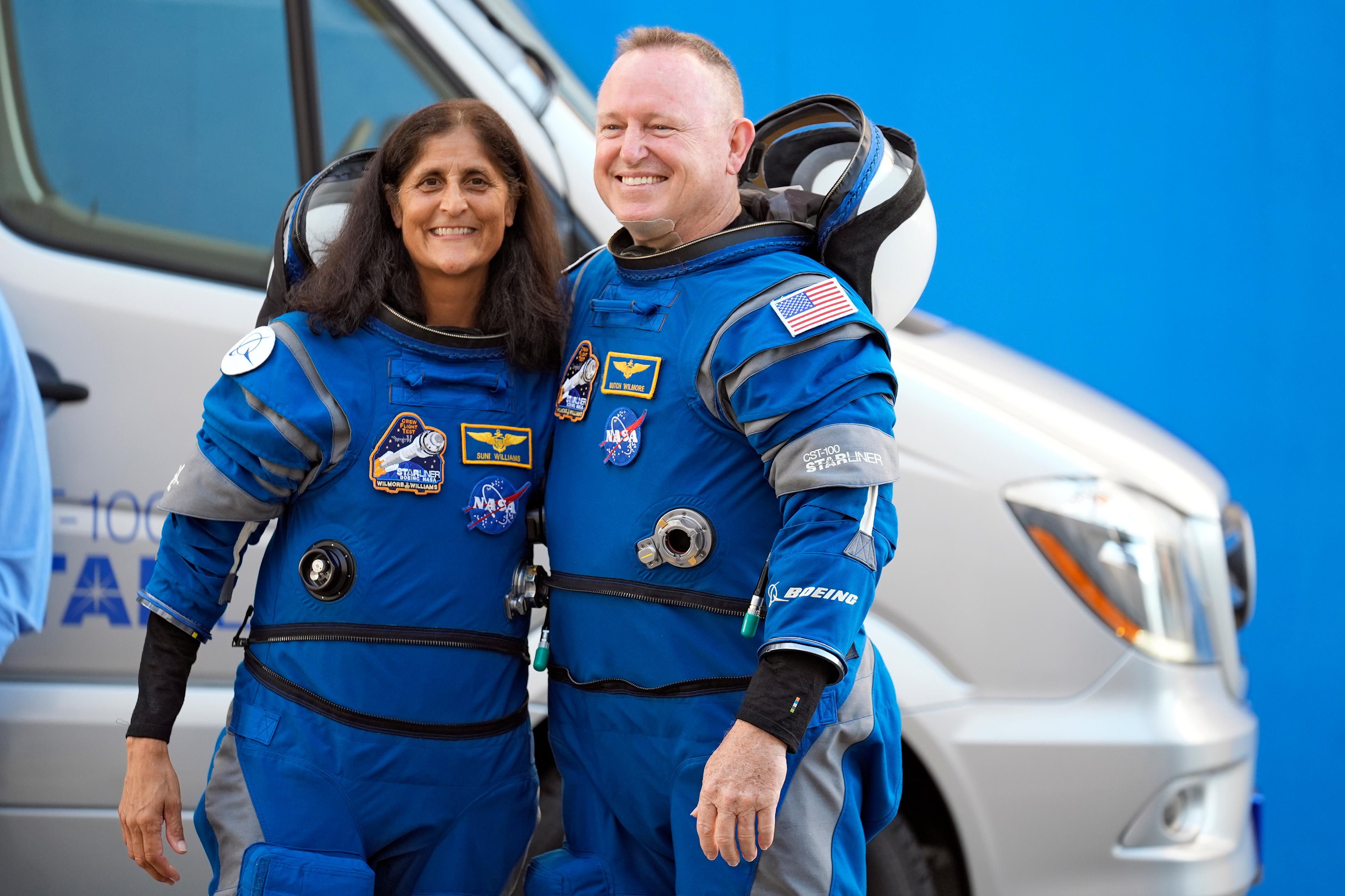 Det är oklart när astronauterna Sunita Williams och Barry Wilmore får återvända hem till jorden. Arkivbild. Foto: Chris O'Meara/AP/TT