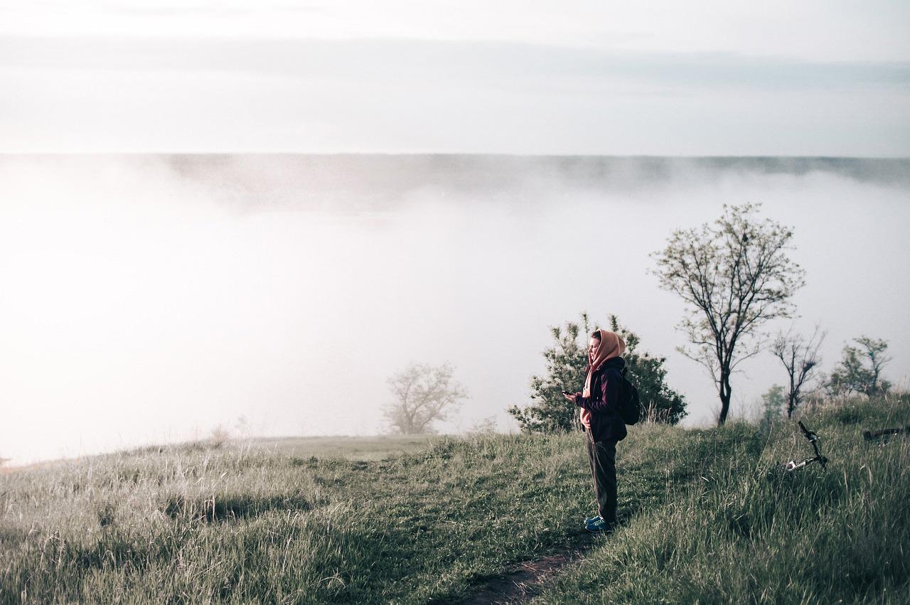 Att gå ut och röra på sig direkt på morgonen är mer energigivande än kaffe, och har fler hälsobonusar. Foto: Ruslan Sikunov