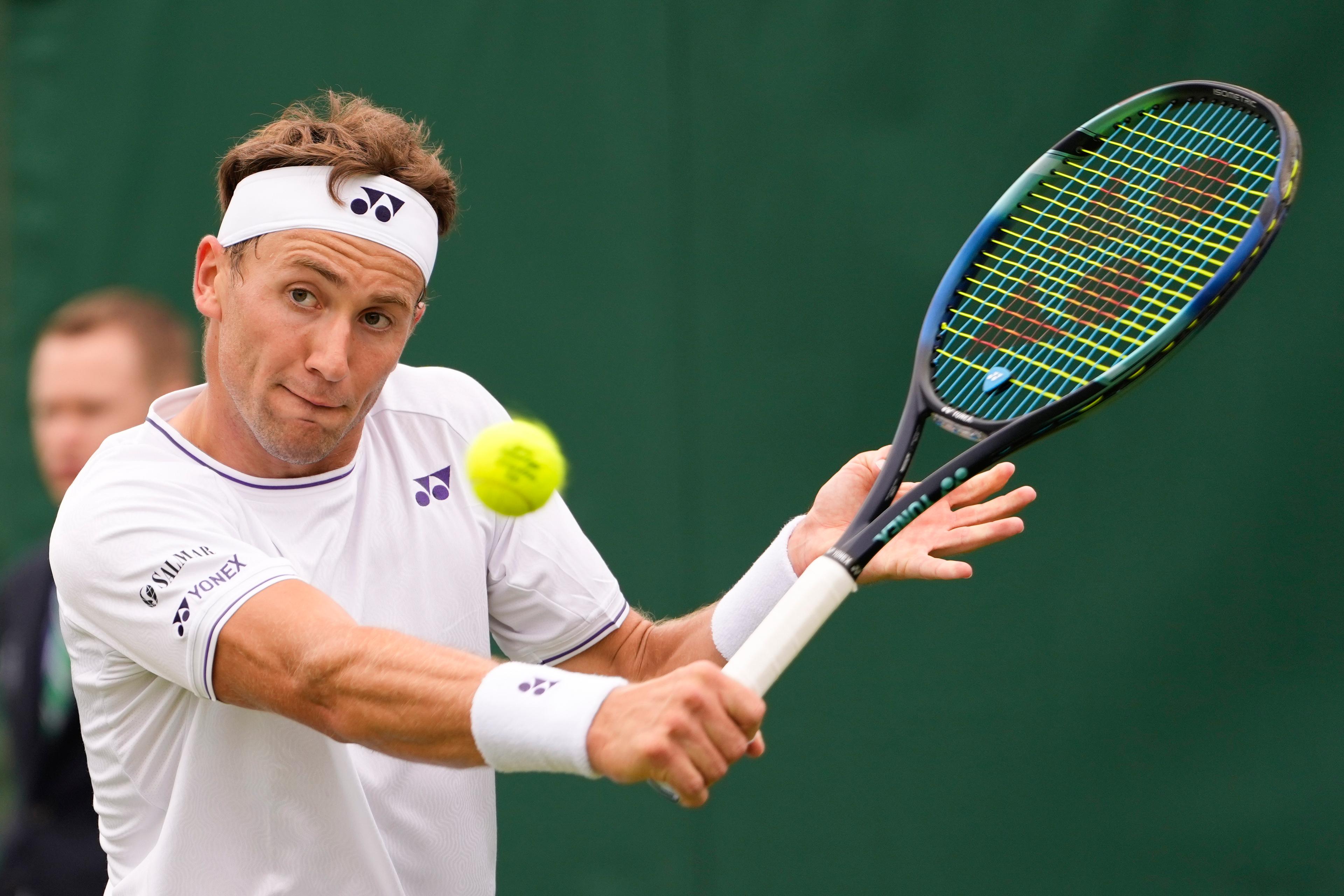 Casper Ruud har aldrig tagit sig längre än den andra omgången i Wimbledon. Så heller inte i år. Foto: Alberto Pezzali/AP/TT