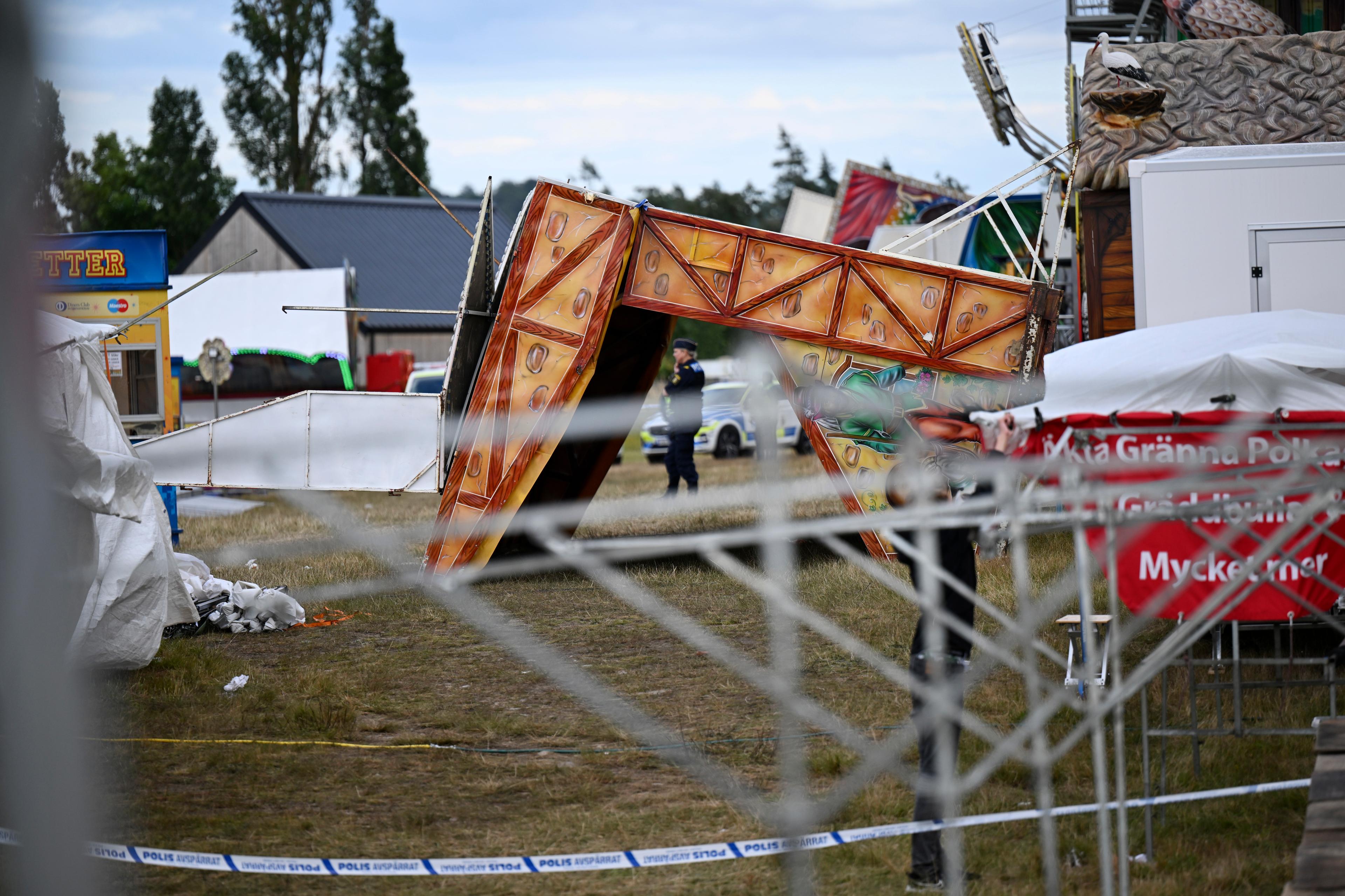 En person har dött och tre skadats efter en olycka på Kiviks marknad. Foto: Henrik Eberlund/TT