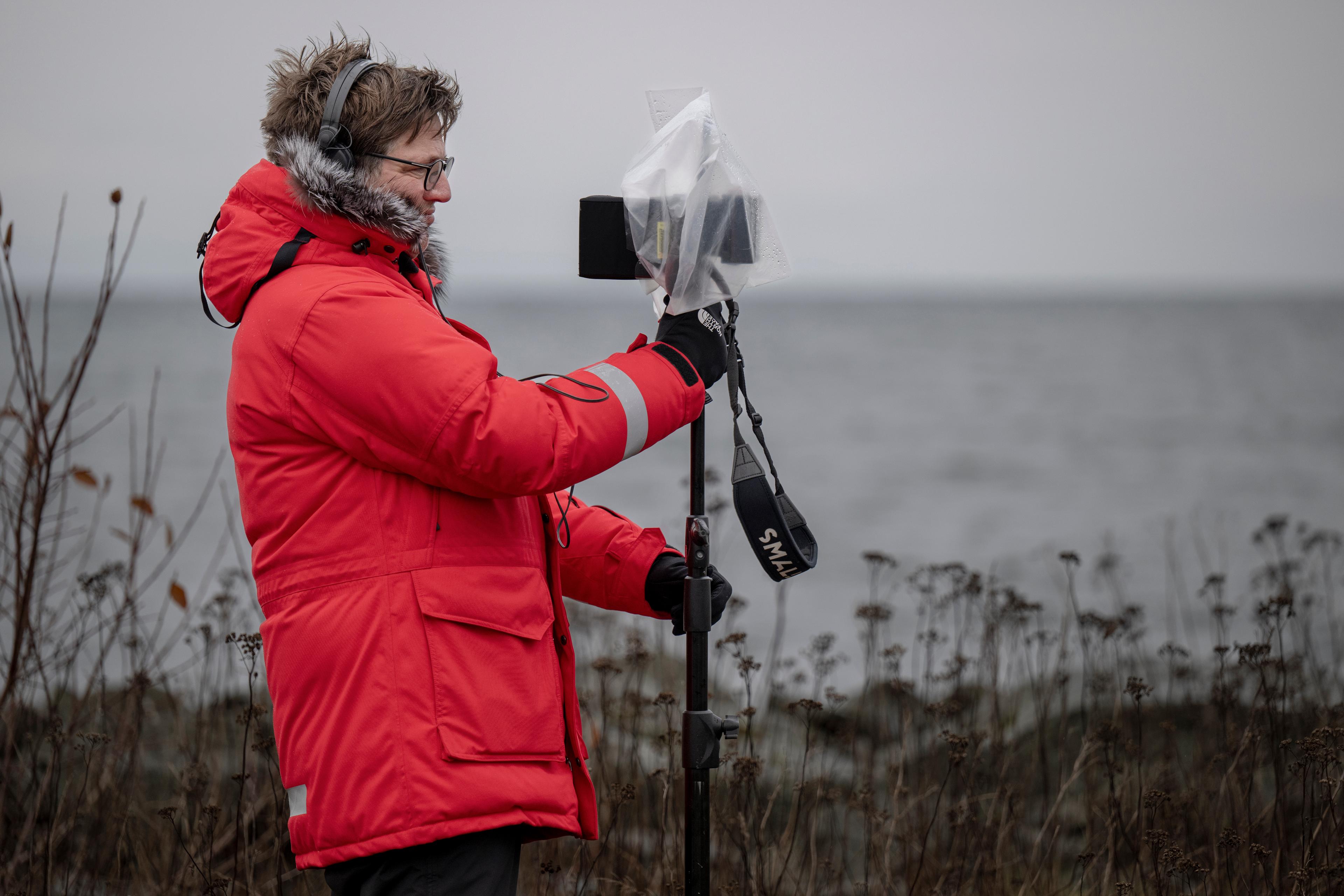 Thomas Vinterberg under inspelningen av tv-serien "En familj som vår”. Arkivbild. Foto: Björn Larsson Rosvall/TT