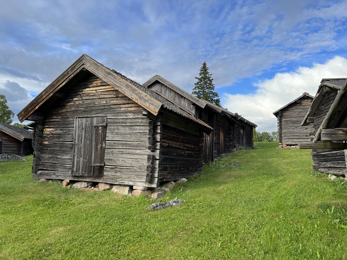 Debattören menar att man runt om i landet säljer arv som missionshus, en gratis gåva från föregående generationer, lättvindigt. Bild från Rättvik. Foto: Sofia Drevemo