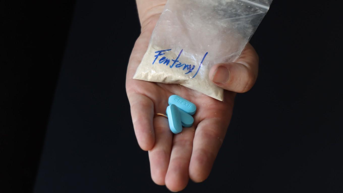 En kinesisk medborgare åtalas för att ha smugglat in fentanylsubstanser i USA. Foto: Jeniffer Fontan/Shutterstock