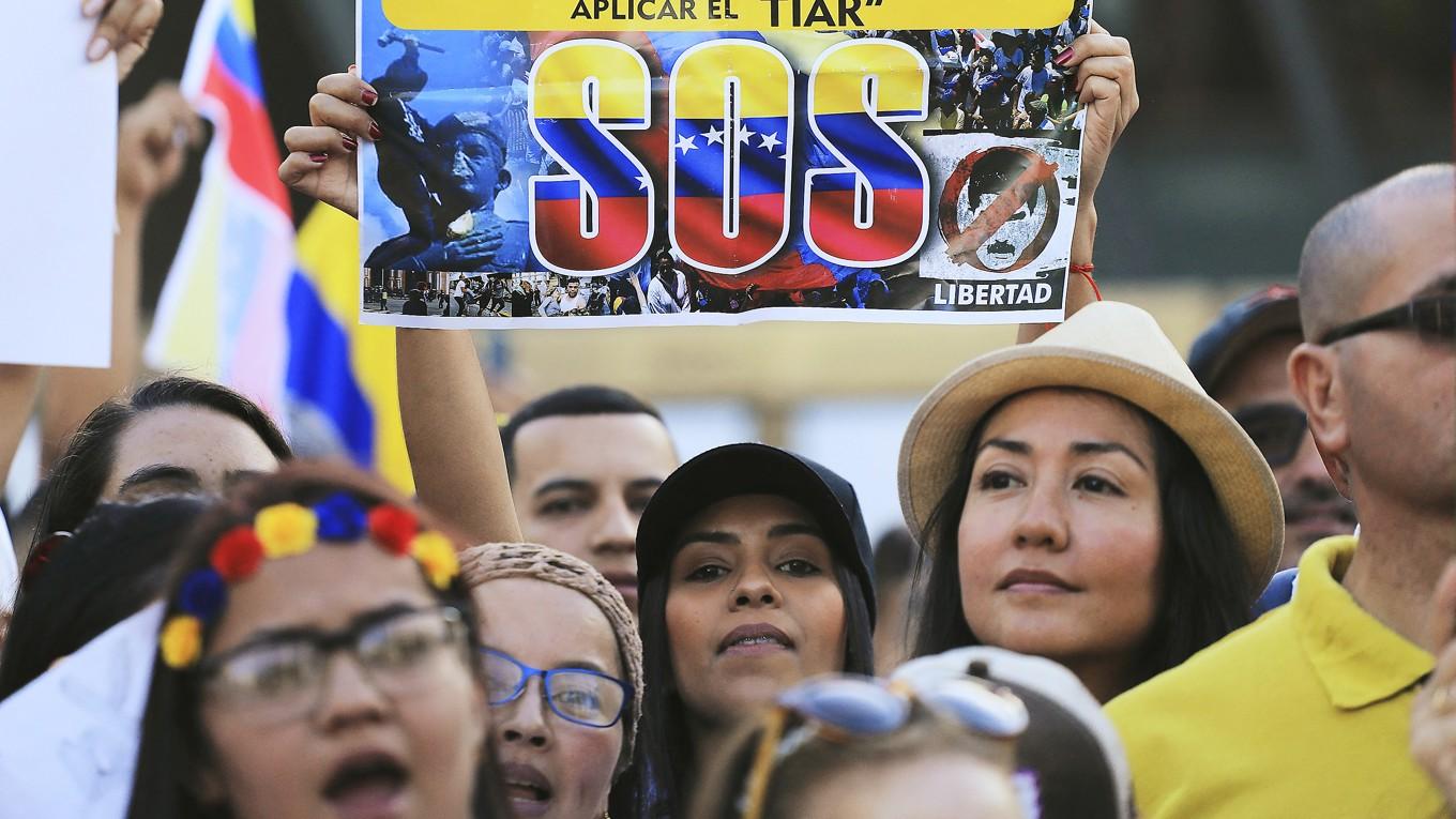 Demonstration mot valet i Venezuela, som hölls i Medellin, Colombia den 17 augusti. Oppositionen har fortsatt att uppmana till protester. Foto: Jaime Saldarriaga/AFP via Getty Images