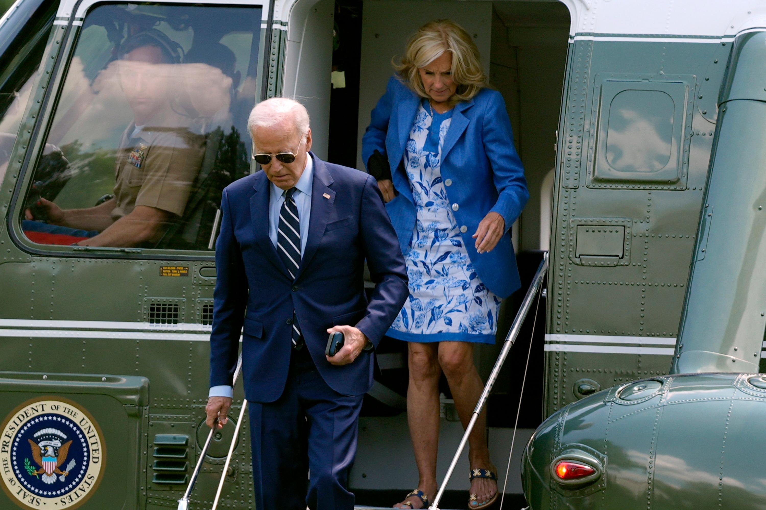 USA:s president Joe Biden anlände till Vita huset på måndagen. Foto: Evan Vucci/AP/TT