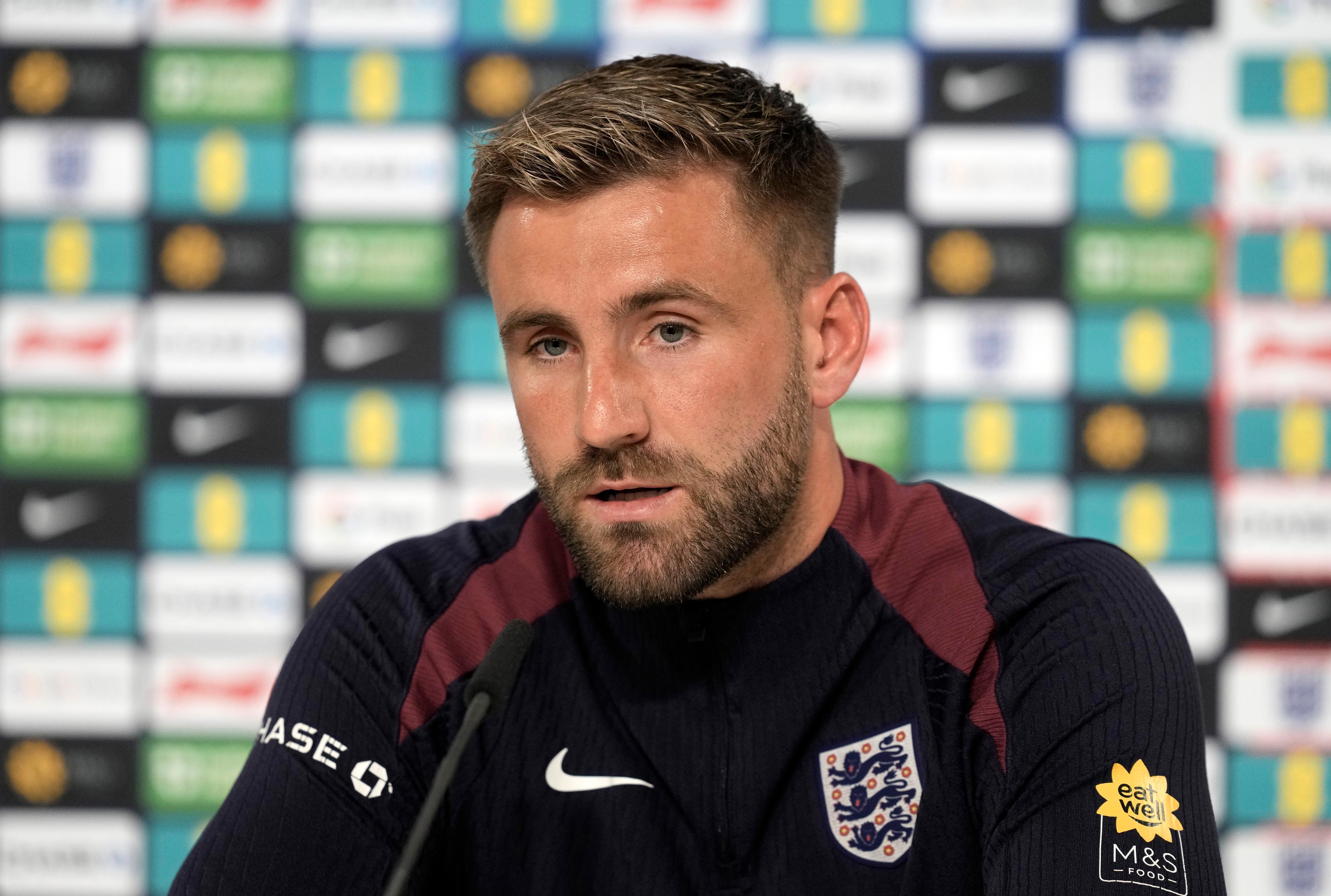 Luke Shaw har fått skarp kritik efter att ha skadat sig igen. Arkivbild. Foto: Thanassis Stavrakis/AP/TT