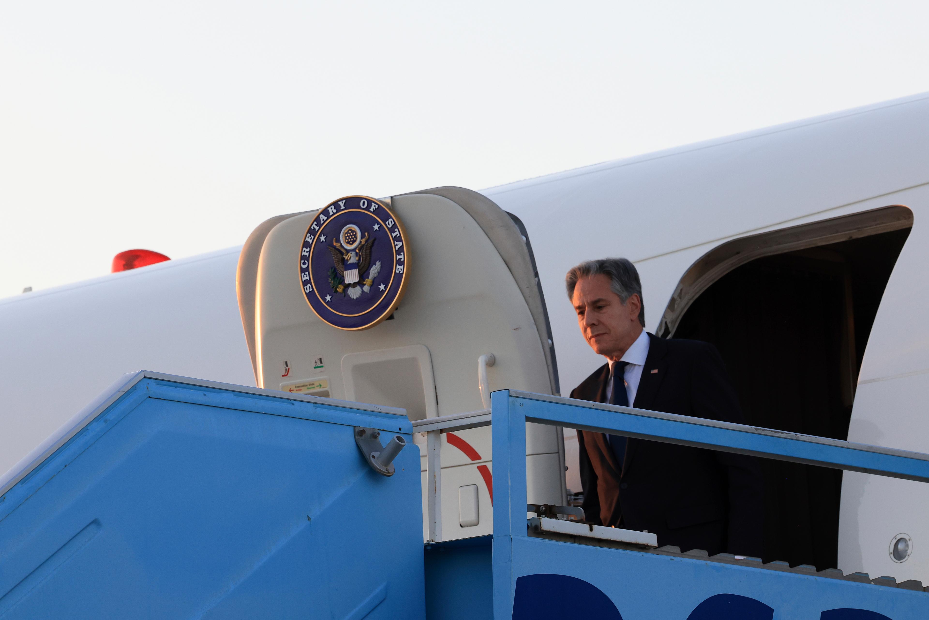 USA:s utrikesminister Antony Blinken anländer till Tel Aviv på söndagen. Foto: Kevin Mohatt