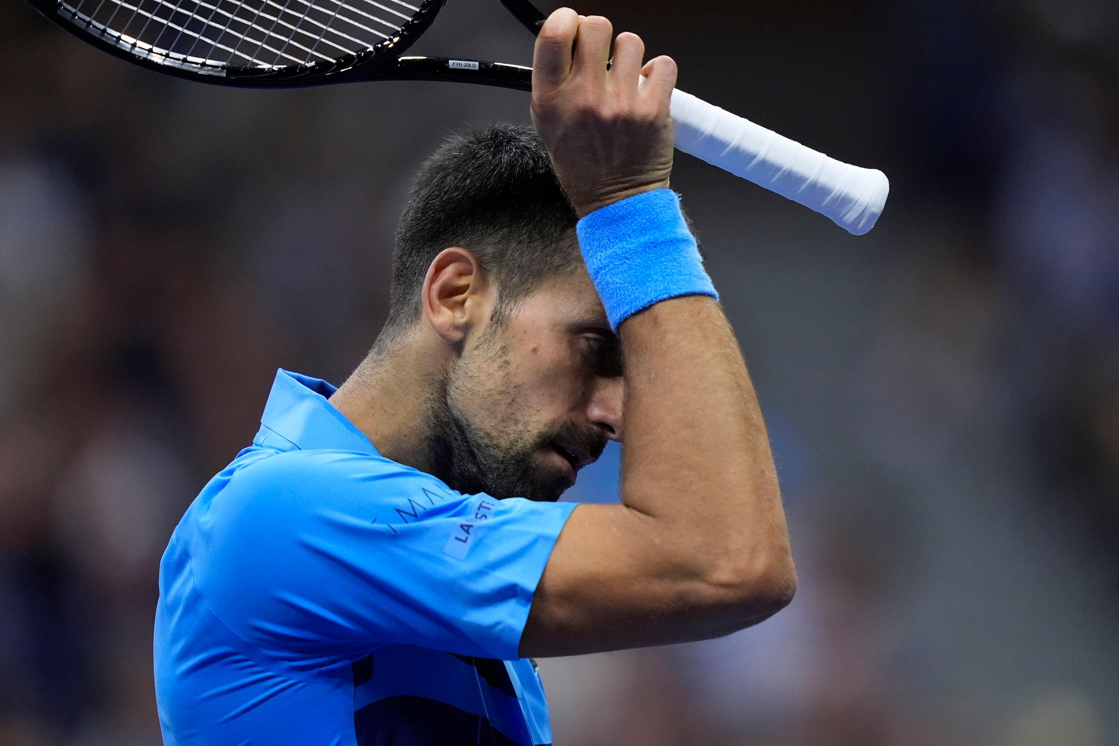 Novak Djokovic under förlustmatchen mopt Alexei Popyrin. Foto: Julia Nikhinson/AP/TT