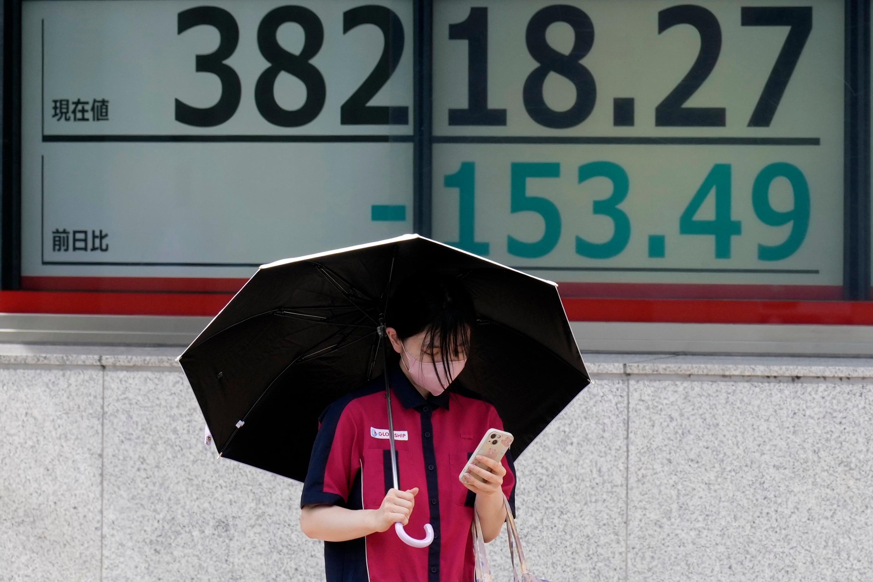 Idel surt på Tokyobörsen. Arkivbild. Foto: Eugene Hoshiko/AP/TT