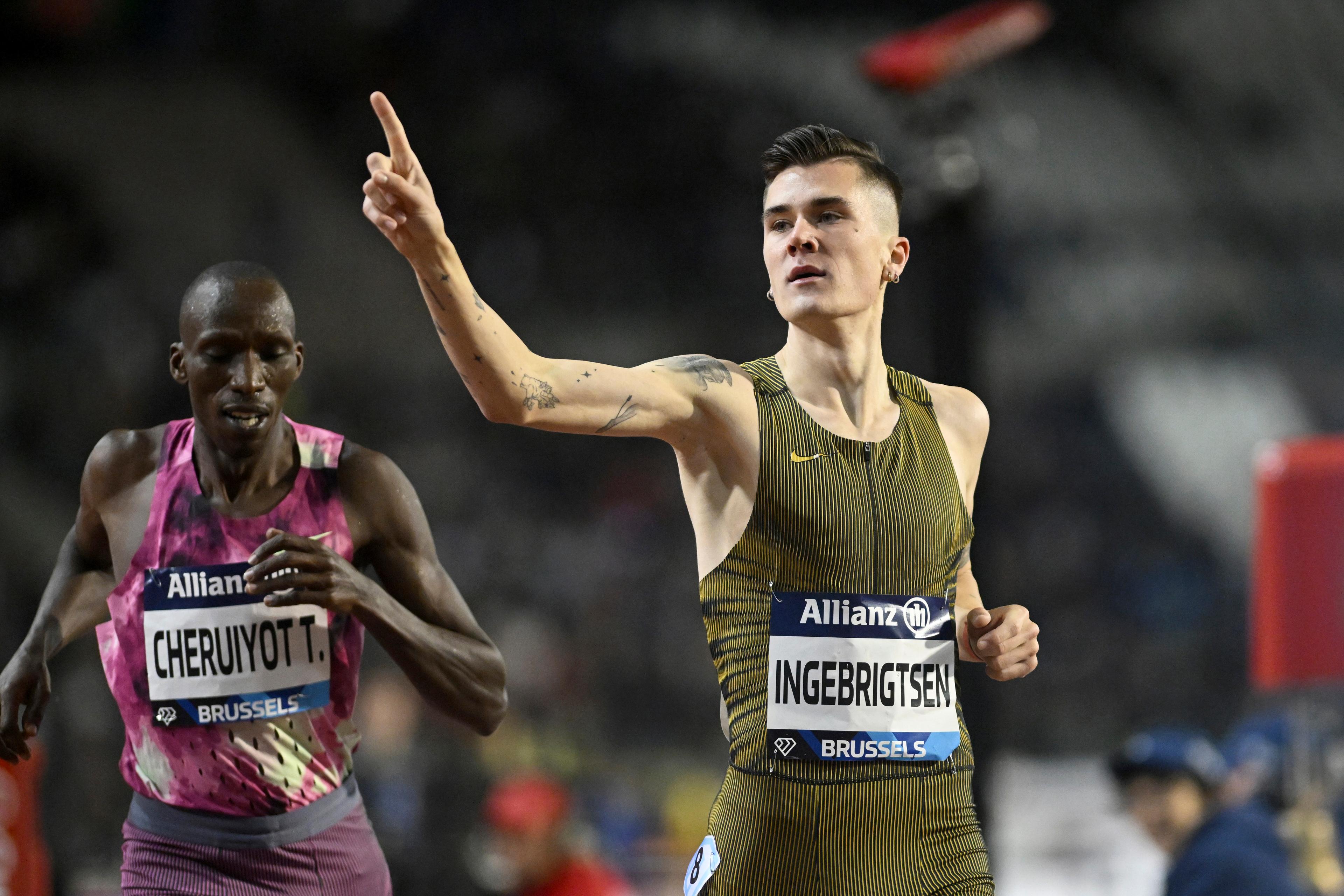 Jakob Ingebrigtsen springer halvmara på söndag. Foto: Frederic Sierakowski/AP/TT