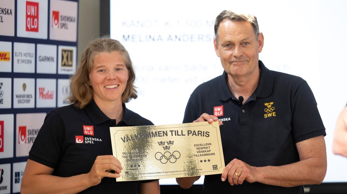 Peter Reinebo och OS-kanotisten Melina Andersson. Även Peter gillar att vara på vatten och ser fram emot turer med de egna båtarna. Foto: Fredrik Sandberg/TT