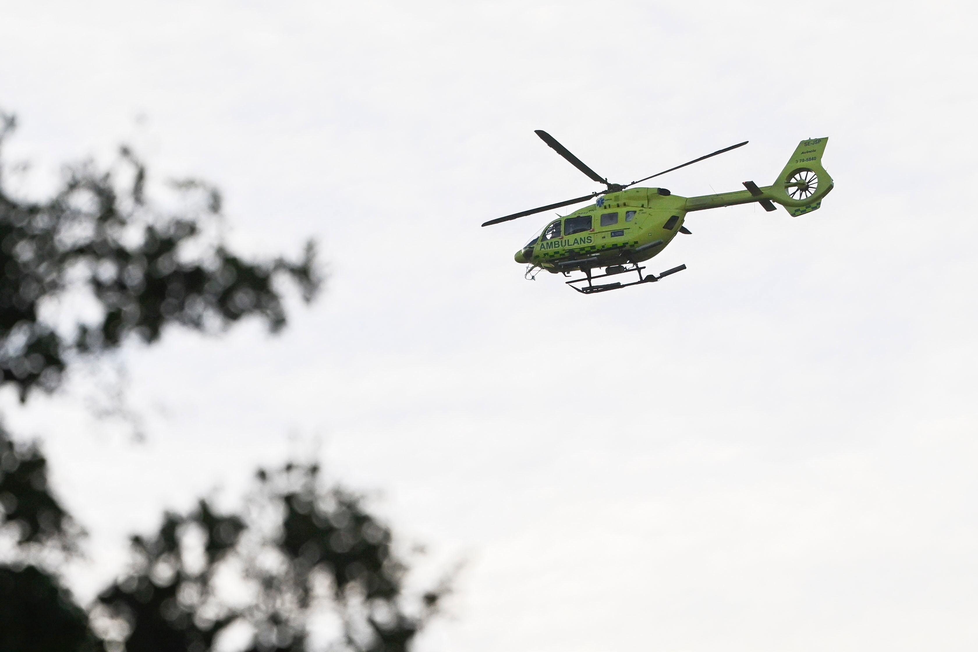 En fotgängare blev påkörd och fick föras till sjukhus med ambulanshelikopter. Arkivbild. Foto: Fredrik Sandberg/TT