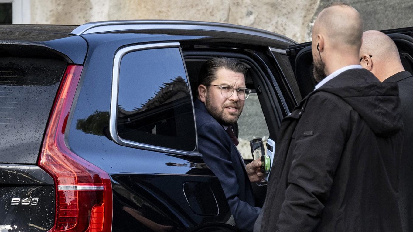 Jimmie Åkesson på bröllopet, som blev startskottet för kritiken om mc-kopplingar inom SD. Foto: Johan Nilsson/TT