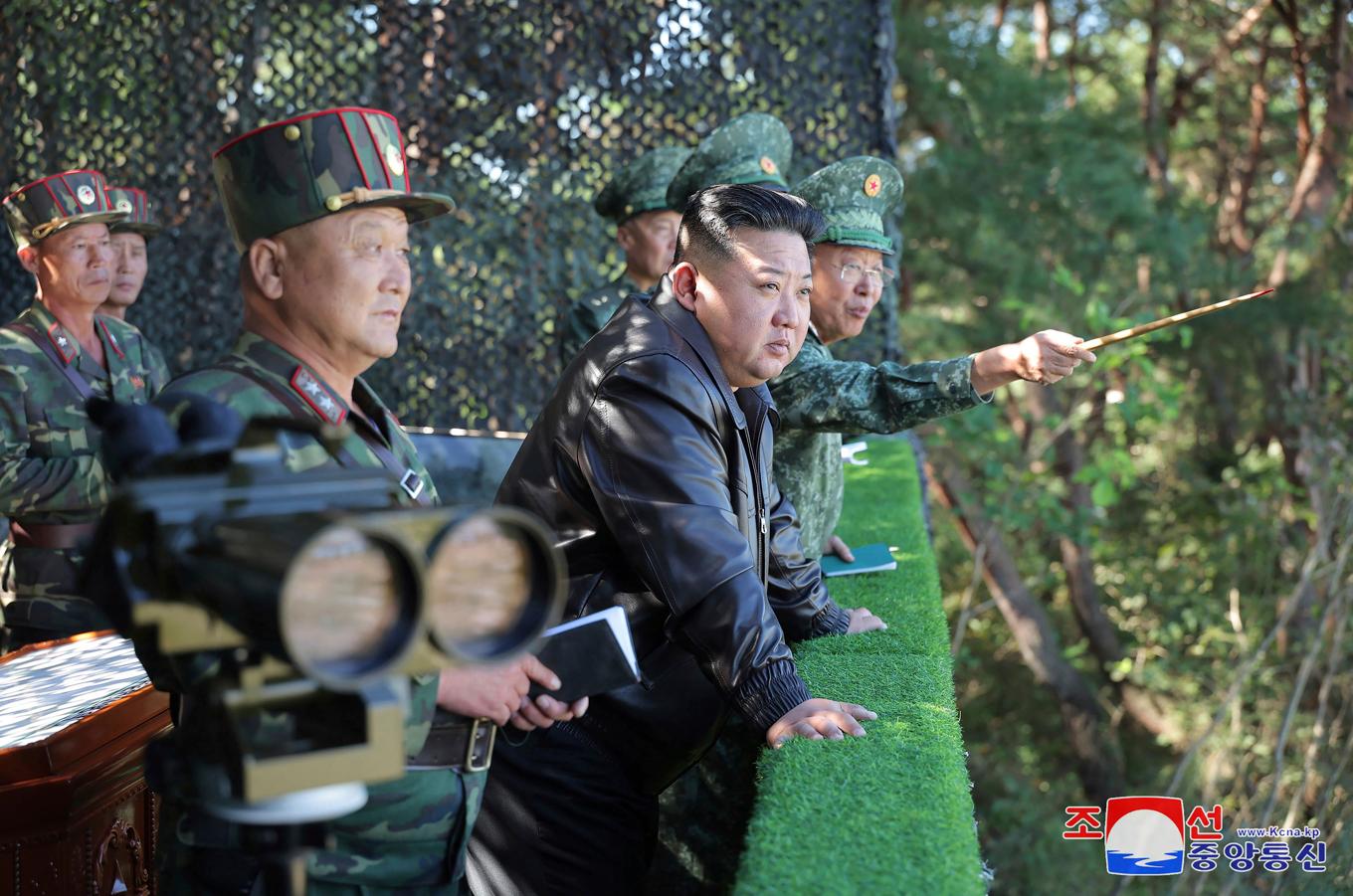 Nordkoreas diktator Kim Jong-Un. Bilden är tagen 2 oktober. Foto: KCNA/AP/TT