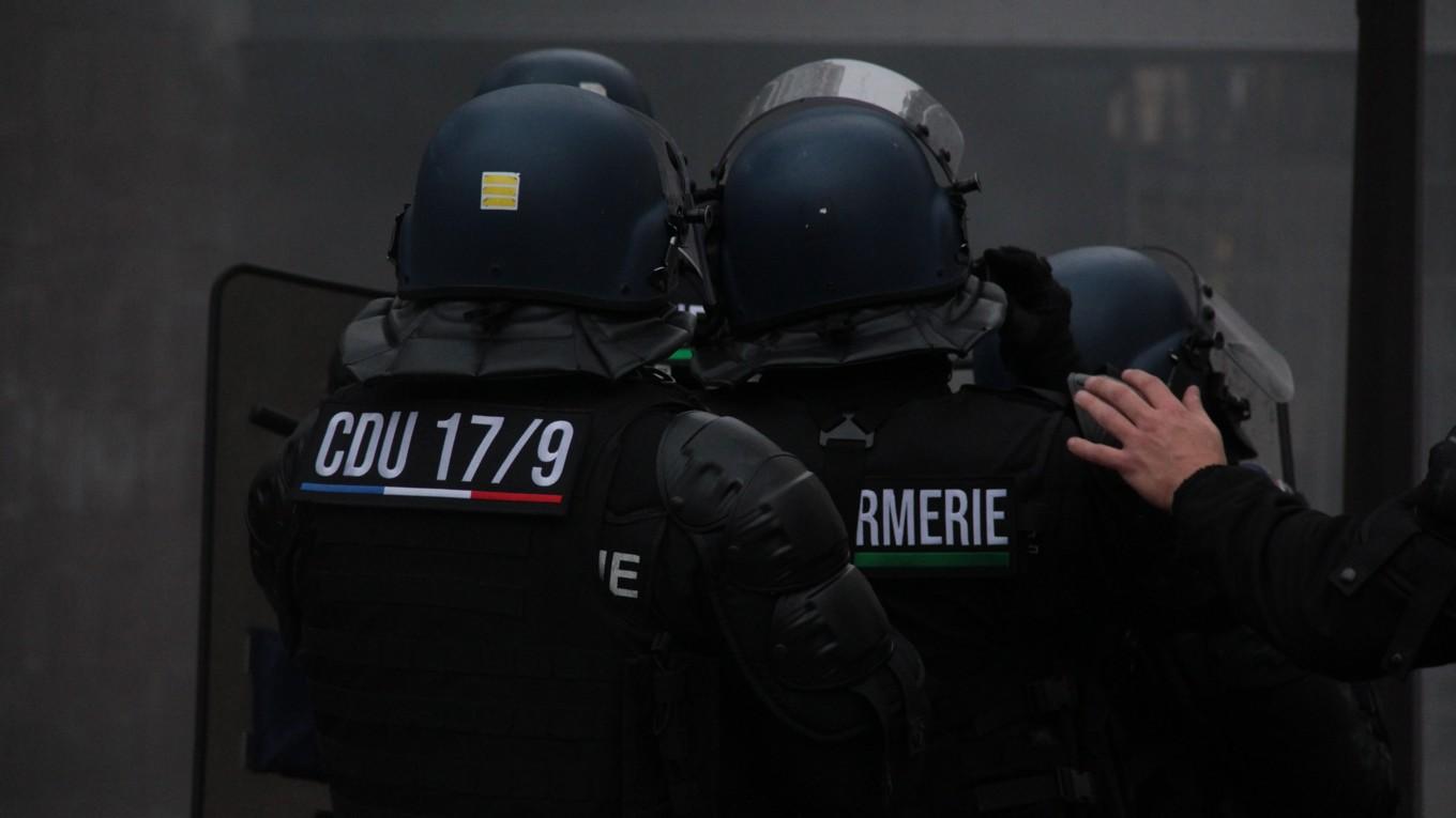 Flera personer skadades efter att skottlossning brutit ut i staden Poitiers i Frankrike. Foto: Hubert de Thé