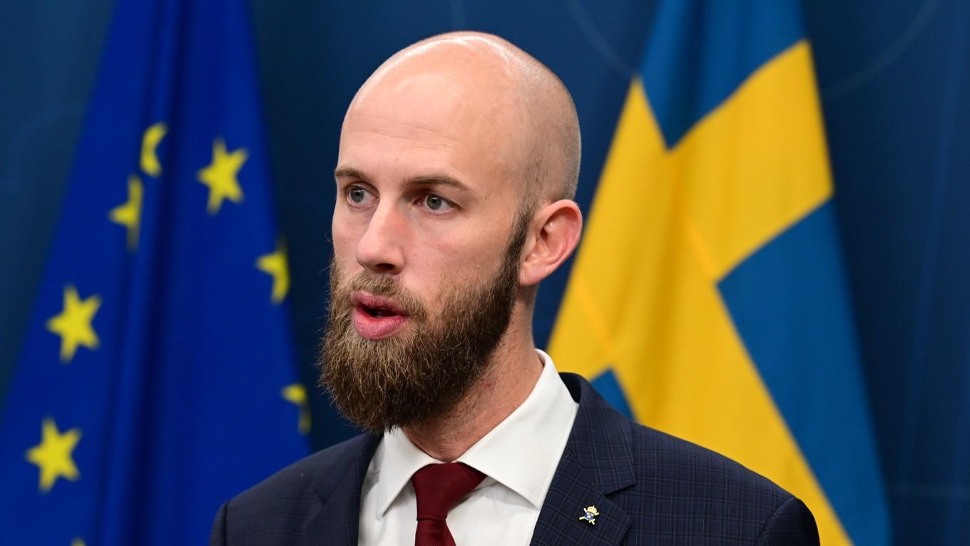 Ministern för civilt försvar Carl-Oskar Bohlin (M) har rest till Ukraina för att skriva under en avsiktsförklaring om näörmare samverkan inom civilskydd. Arkivbild. Foto: Jonas Ekströmer/TT