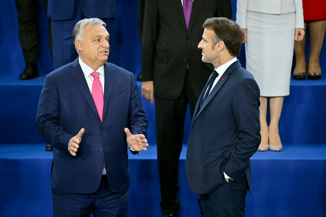 Ungerns premiärminister Viktor Orbán och Frankrikes president Emmanuel Macron under torsdagens toppmöte i Budapest. Foto: Denes Erdos/AP/TT