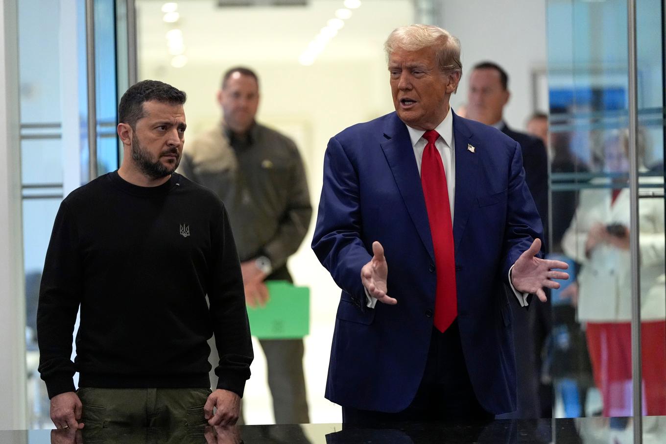 Ukrainas president Volodymyr Zelenskyj och USA:s tillträdande president Donald Trump i New York i september i år. Foto: Julia Demaree Nikhinson/AP/TT