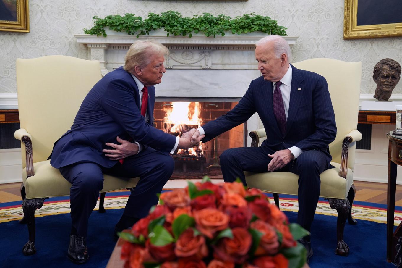 USA:s tillträdande president Donald Trump och landets avgående president Joe Biden. Foto: Evan Vucci/AP/TT