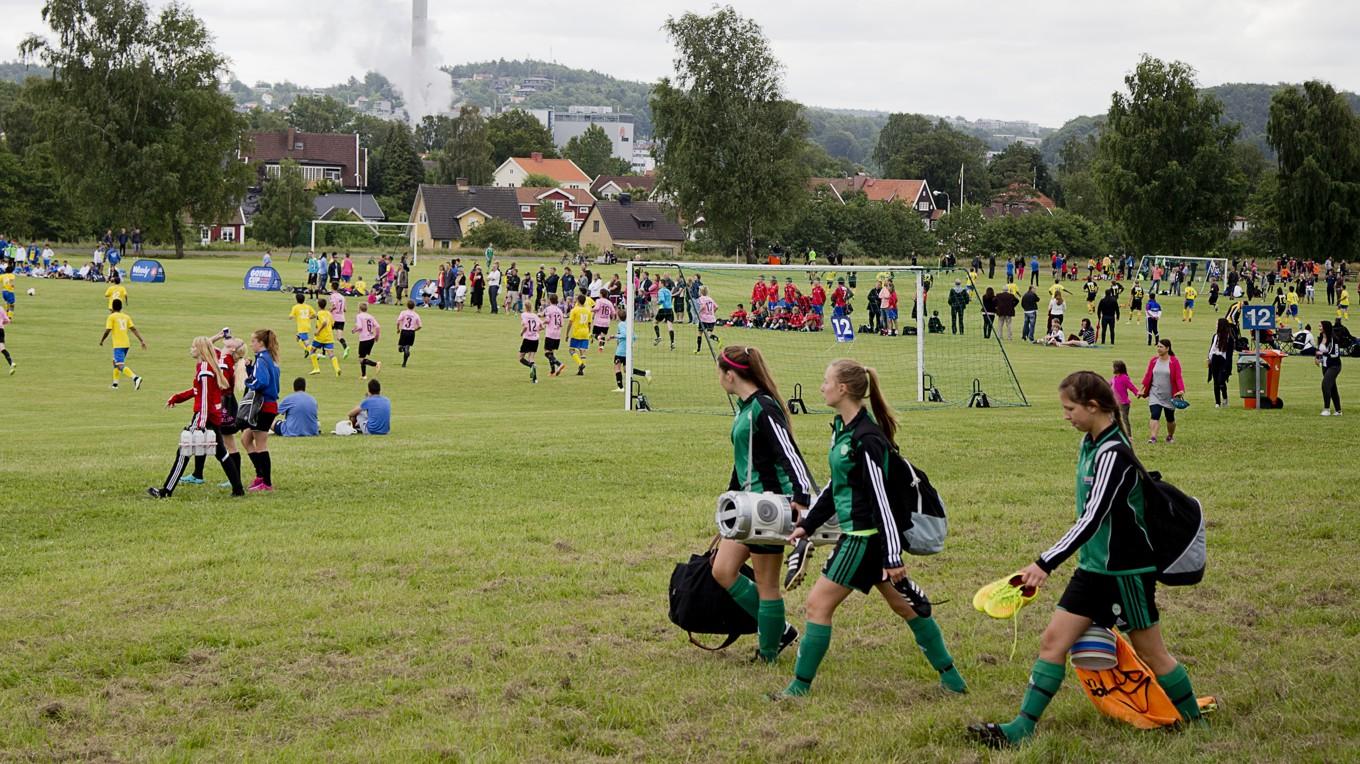 Att AIK och Hammarby sänker åldersgränserna i sina akademier är inget att uppröras över menar Epoch Times sportchef Jonas Arnesen. Bilden från en upplaga av Gothia Cup. Foto: Adam Ihse/TT