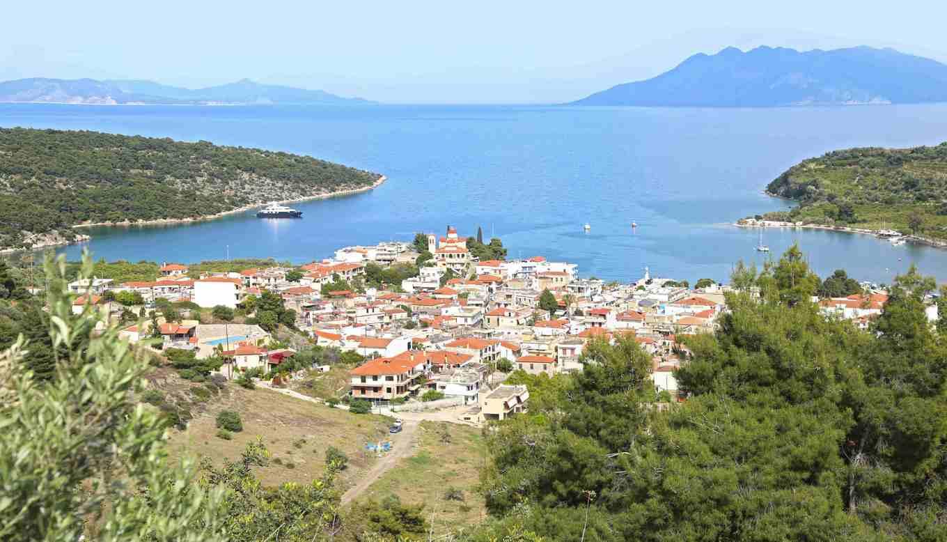 Epidauros stad i dag vid Saroniska bukten i det forngrekiska landskapet Argolis på Peloponnesos. Foto: Photo Stella/Shutterstock