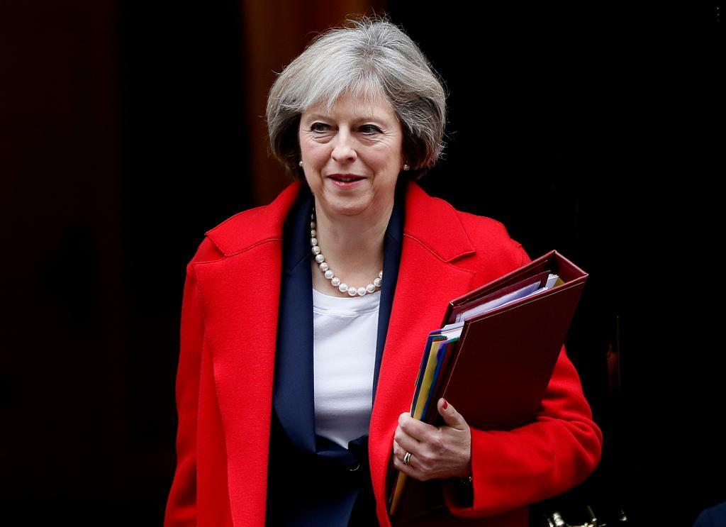 Premiärminister Theresa May har med bred majoritet fått parlamentets fullmakt att inleda förhandlingarna om brexit. Arkivbild.
(Kirsty Wigglesworth/AP/TT)
