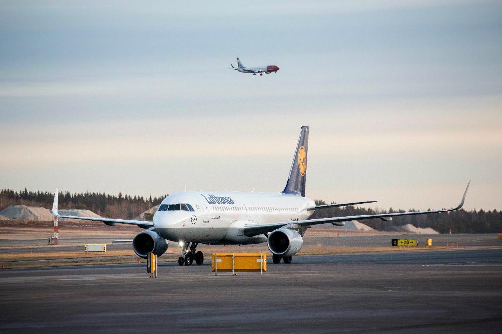 Antalet resenärer per år från svenska flygplatser väntas minska med 450 000-600 000 om flygskatt införs. Tyskland, Storbritannien, Frankrike, Österrike och Norge har flygskatt. Arkivbild. Foto: Christine Olsson/TT