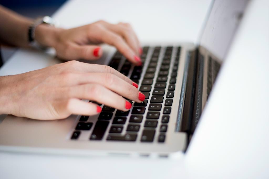 Kommuntjänstemän får utstå hat. Foto: Izabelle Nordfjell/TT-arkivbild