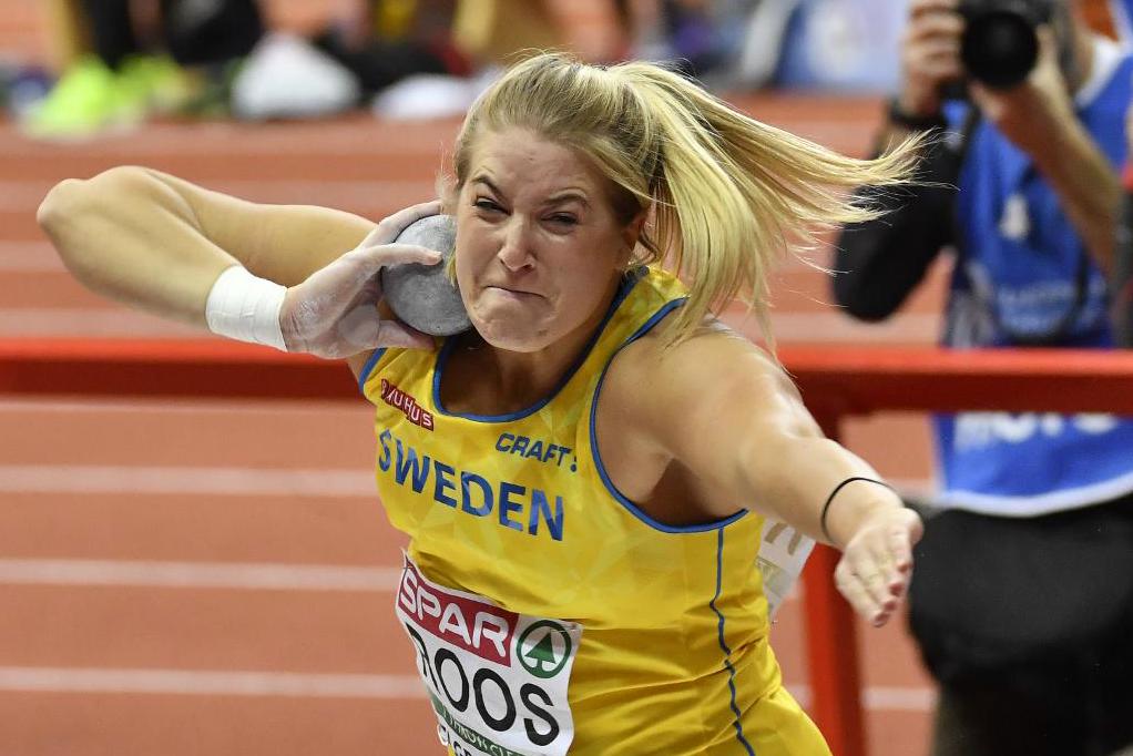 Fanny Roos tangerade det svenska rekordet och blev fyra i kulfinalen i inomhus-EM. foto:
Jonas Ekströmer/TT